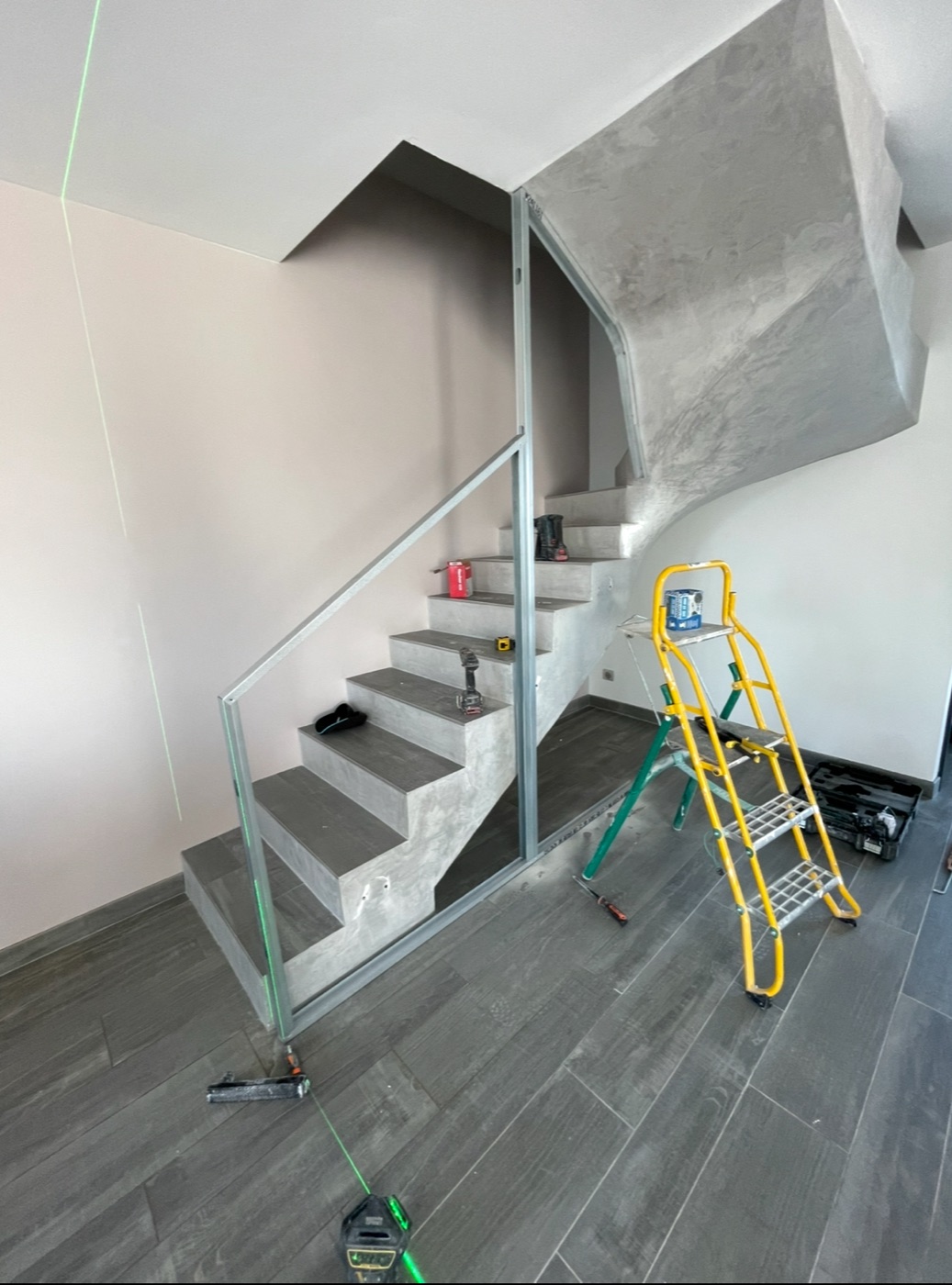 Travaux de finition intérieure en cours – LT PLAC